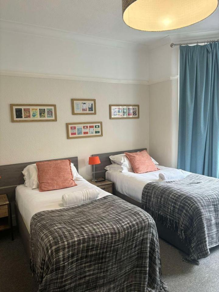 Hayward'S At The Grasmere Киншем Экстерьер фото