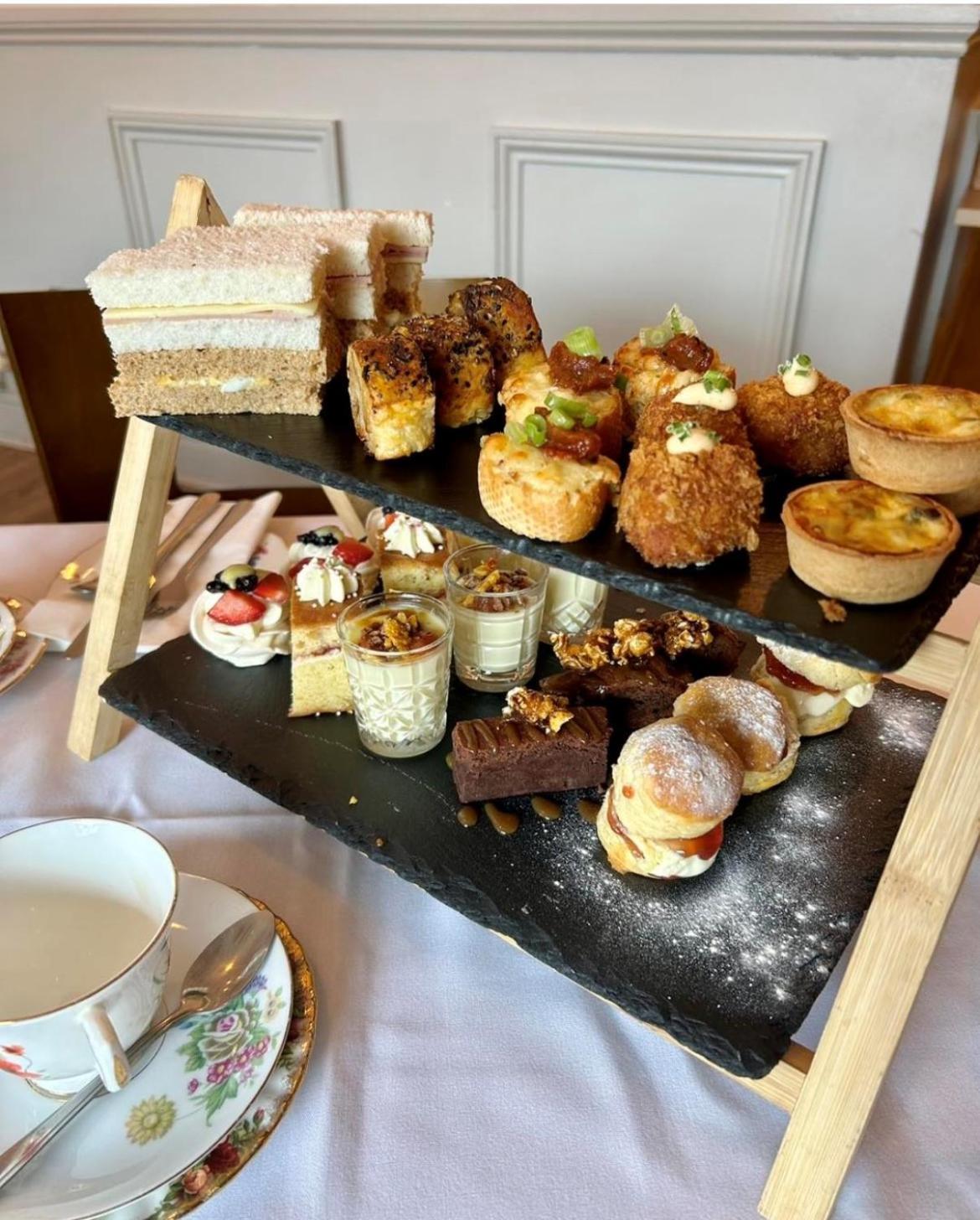 Hayward'S At The Grasmere Киншем Экстерьер фото